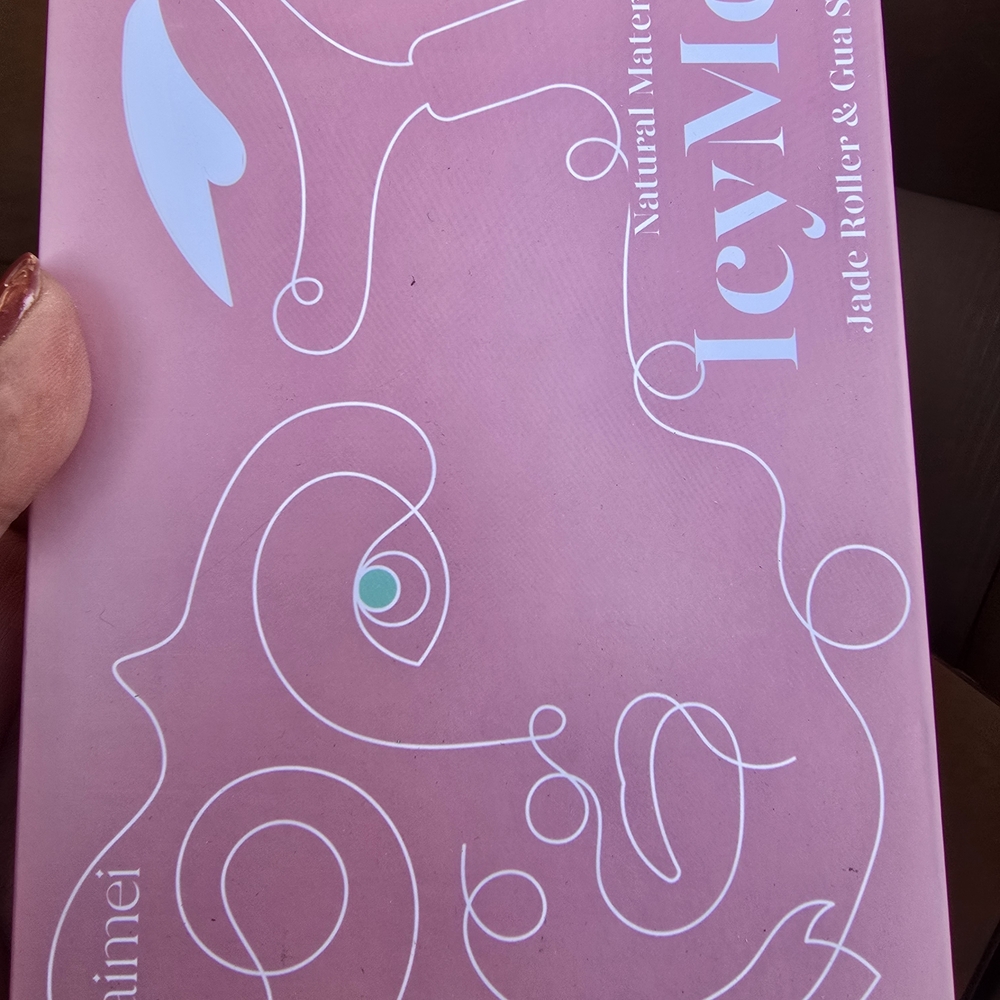 Pink Jade Roller & Gua Sha Set